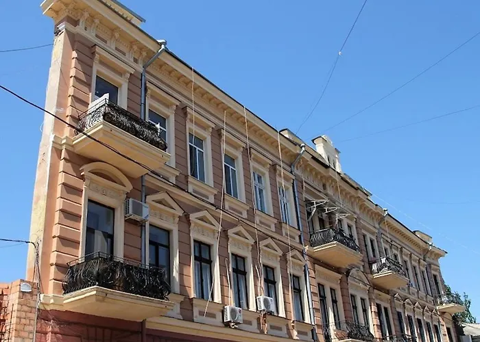 Modern And Vintage Close To Center Appartement Odessa