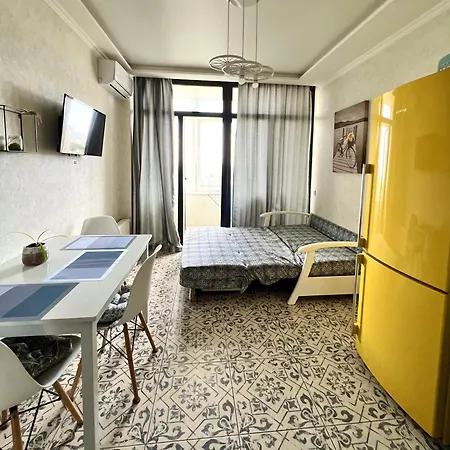 Apartment Modern And Vintage Close To Center