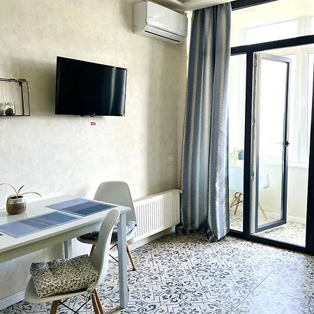 Modern And Vintage Close To Center Apartment Odesa